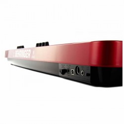 UMX610 61 Tuşlu Dahili Ses Kartlı USB Midi Klavye - Thumbnail
