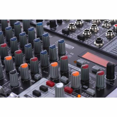 Xenyx QX1204USB 12 Kanal USB Deck Mikser