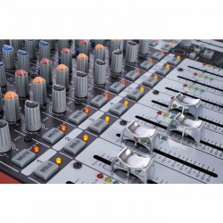 Xenyx UFX1204 12 Kanallı Deck Mikser - 10