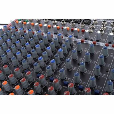 Xenyx UFX1604 16 Kanal Deck Mikser