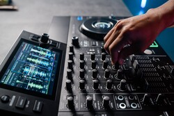 SC Live 4 - 4-Deck Standalone DJ kontrolcü - Thumbnail