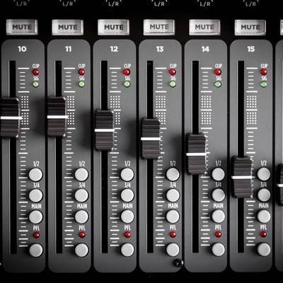 Rcf E24 24 Kanal Efektli Profesyonel Deck Mikser - 7